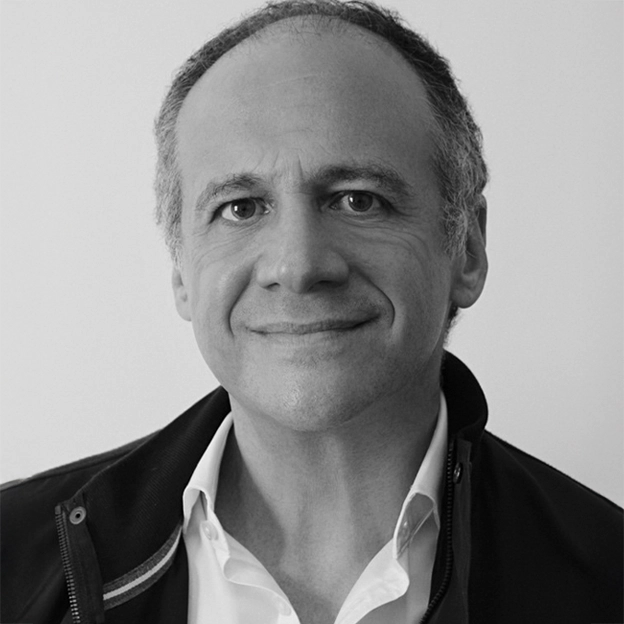 CLAUDIO BOBROW